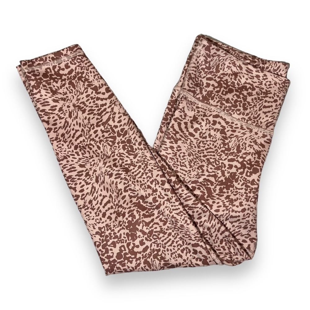Gap Fit GFast 23” Legging Pink Leopard Size Medium